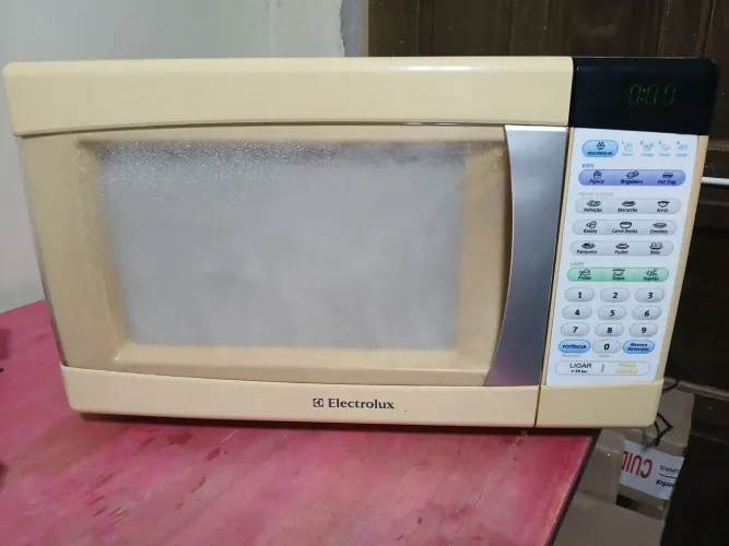 Microondas electrolux ME28S