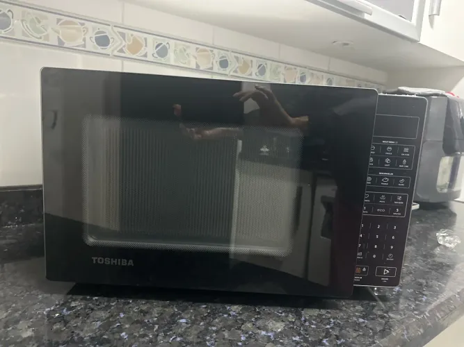 Oportunidade microondas novíssimo 27 litros Toshiba