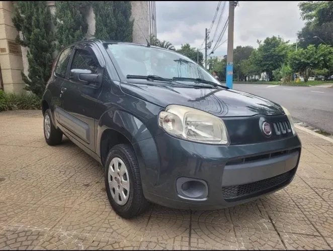 Fiat Uno Vivace Celeb. 1.0 EVO F. Flex 8V 3P 2012
