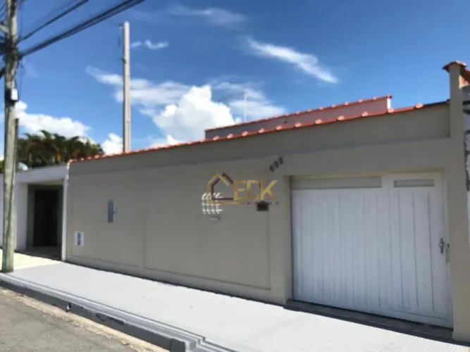 Casa com 3 dormitórios à venda, 130 m² por R$ 457.000,00 - Vila Geny - Lorena/SP
