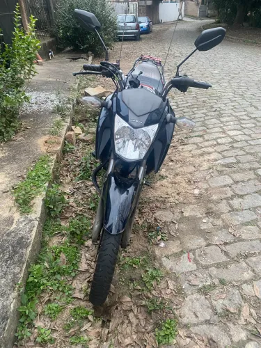 Vendo Moto Titan CG Flex 160- 2020