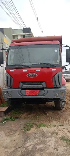 caminhao ford cargo traçado 2628 com baixa kilometragem .
