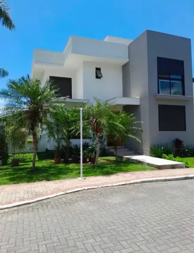 Casa de Alto Padrão para Locação Anual 4 Suítes em Condomínio Fechado | Cachoeira do Bom