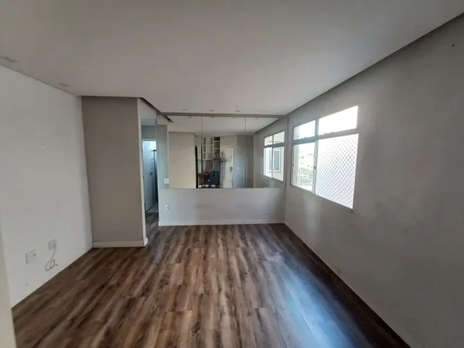 Apartamento todo montado 3 quartos e 1 vaga coberta no Vila Clóris