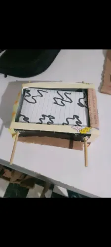 Vídeo game de papelão 