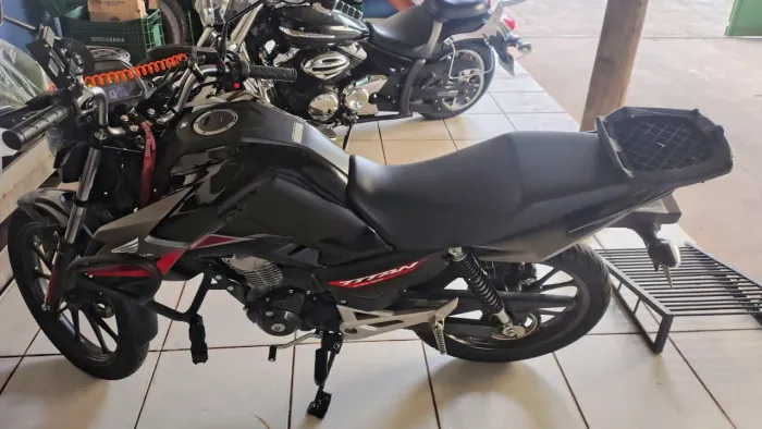 Vendo CG TITAN 160 25/26