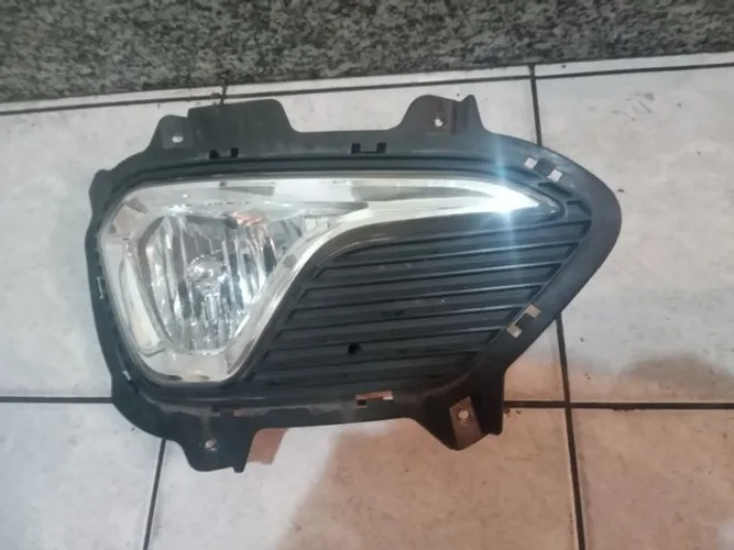 Farol de milha lado direito Hyundai Grand santa fé 2016