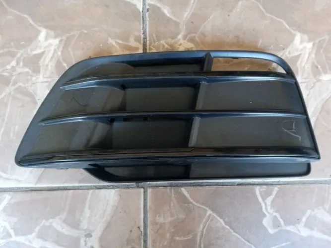 Grade do milha lado esquerdo Audi Q5 S-line (80A 807 245 B)