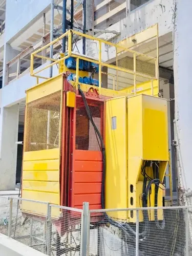 Elevador de Cremalheira para construção civil