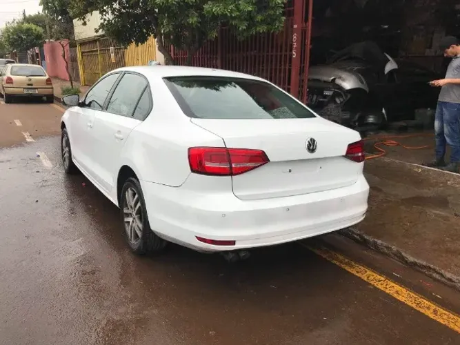 Jetta 2.0 aspirado 2015 Airbag Motor Retrovisor Capo Porta Farol Lantena Sucata