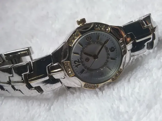 RELOGIO DE PULSO FEMININO VINTAGE GEORGE COM CRISTAIS