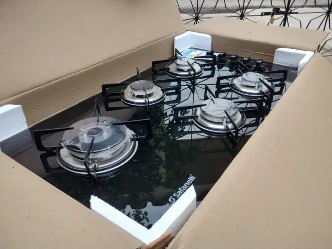 Novo na caixa. Fogão Cooktop Trichama.