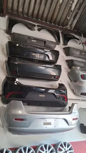 Parachoques traseiros linha Fiat