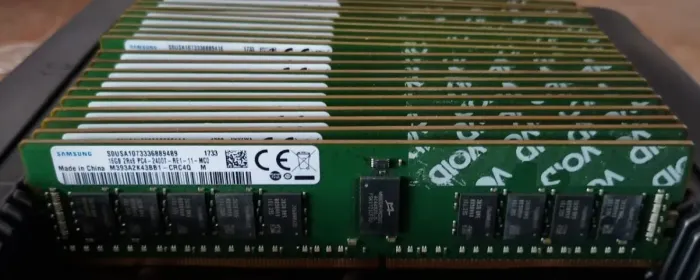 memórias pra servidor ddr4 x99 xeon Samsung 16gb 2400T cada no lote