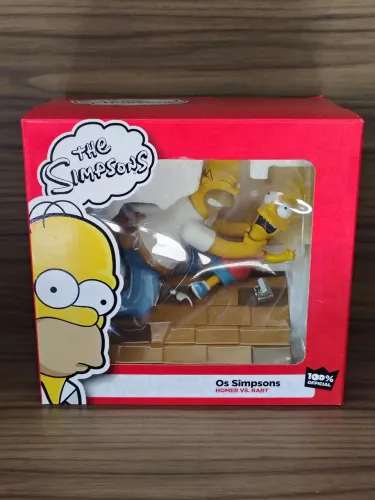 Estátua Os Simpsons Homer VS Bart Iron Studios c/ detalhe