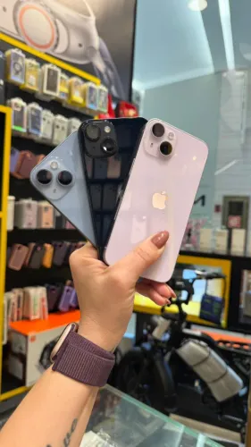 Apple Iphone 14 128gb Perfeito Estado - Aceitamos seu Apple na Troca - Loja Icaraí