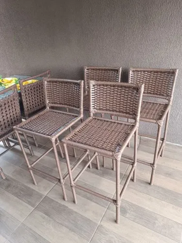 Conjunto de 4 Banquetas para balcão em Fibra Sintética R$ 200 a unidade