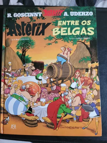 Asterix Entre os Belgas - HQ em capa dura