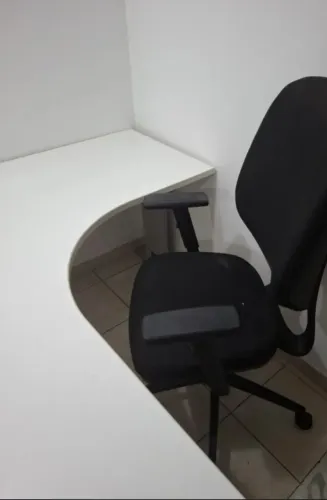 Mesa lateral para escritório ou outros modelo em L