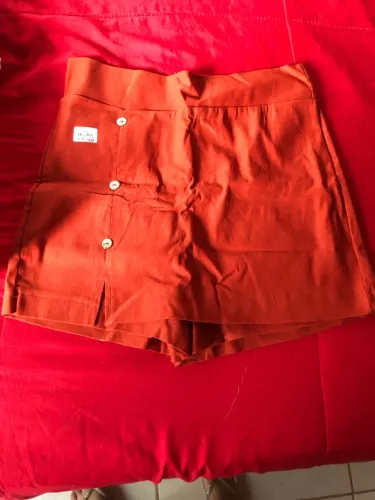 Short Saia Laranja