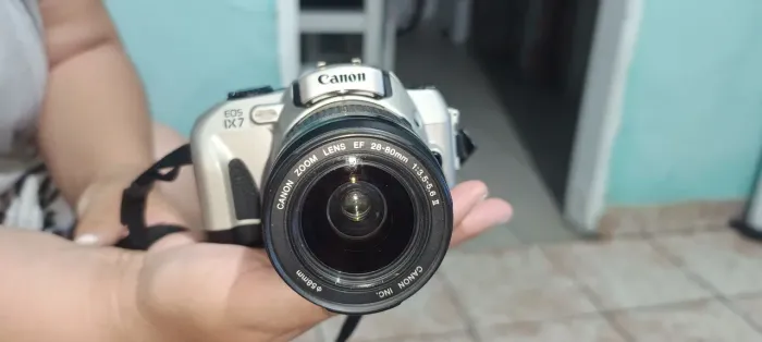 MÁQUINA FOTOGRÁFICA CANON EOS LX7 IMPORTADA.