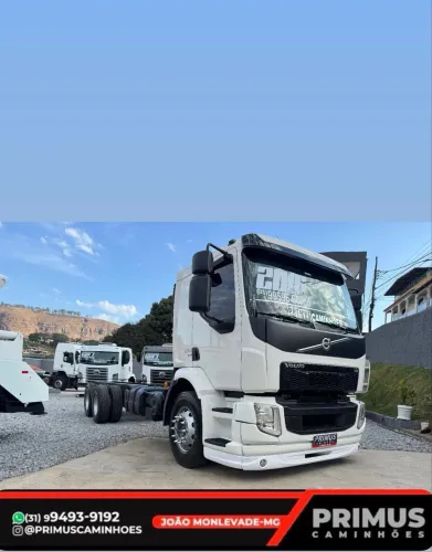 CAMINHÃO TRUCK VOLVO VM 270 