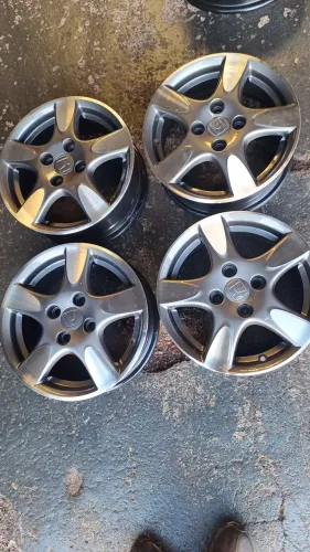 Rodas aro 14" Fit