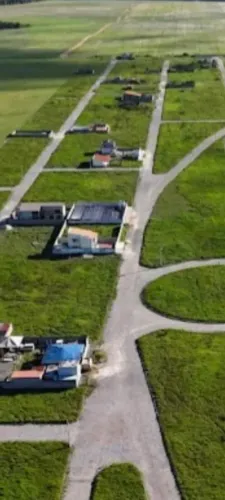 Vende-se  terreno no lote. Pipa boulevard. Com 300m2. Repasse. R$ 80mil reais. Mais saldo 