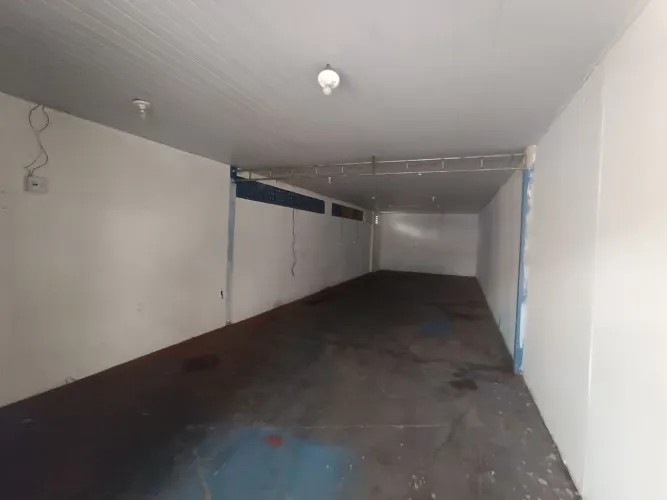 // Alugo Ponto Comercial com 100 M2 no São Lázaro 