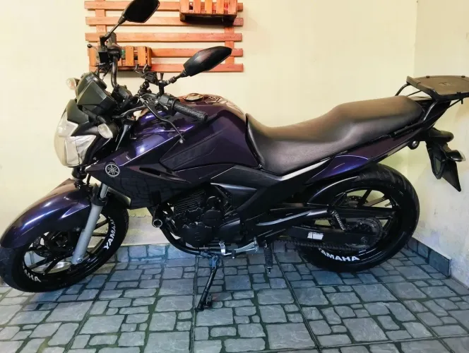 Fazer 250 super conservado