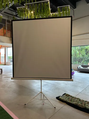 Tela tripé Sumay 110? - telão 