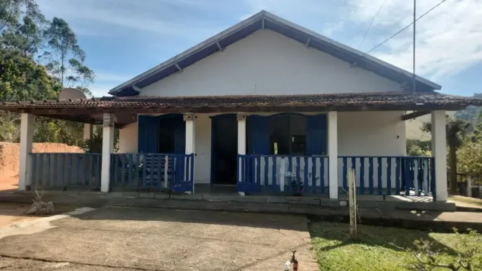 Excelente Propriedade Rural em Carmópolis de Minas/MG.
