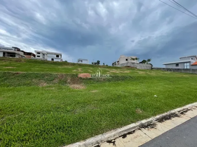 Jardins Porto - Lote com 300,00 m²- Quitado e Registrado R$ 265.000,00 Qd - J