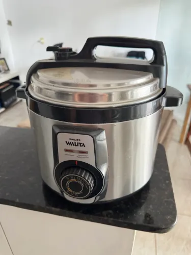 Vendo panela elétrica de pressão 110V