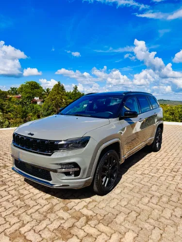 Jeep Commander Black Hurricane 2.0 4X4 TB AUT 2025