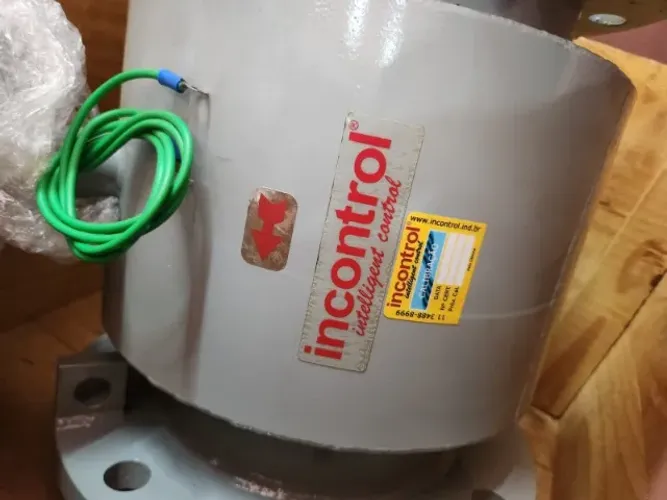 Medidor de vazão eletromagnético Incontrol 8" 