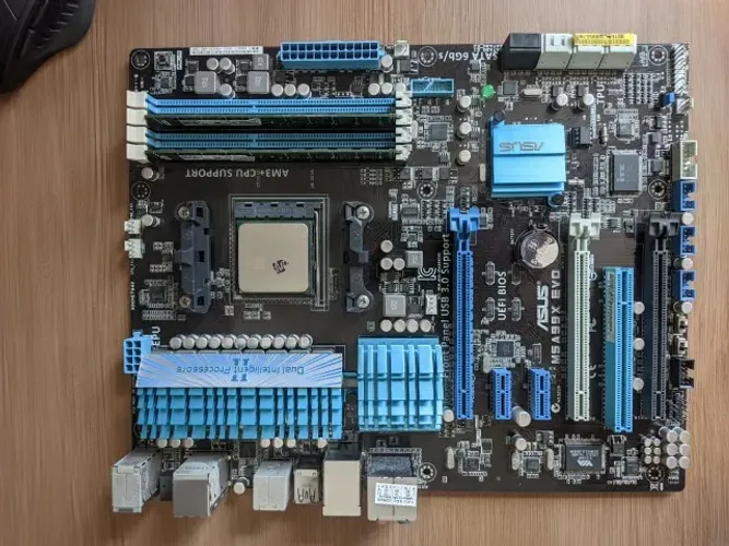 Placa mãe ASUS M5A 99EVO R02 - Defeito não reconhece CPU