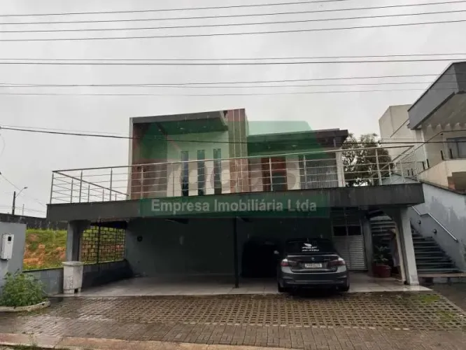 Casa em Condomínio : / Residencial / Flores /