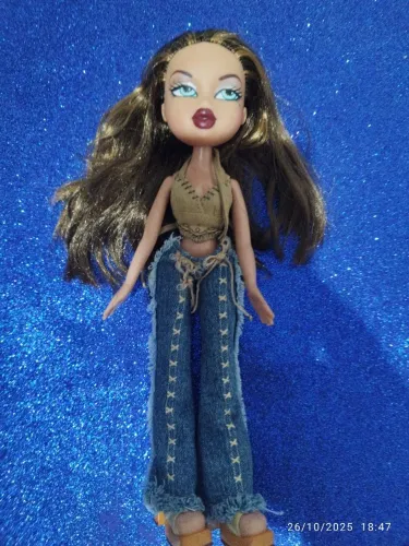 Bratz Doll Yasmin "Strut It" 2002