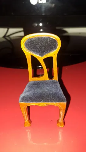 Miniatura cadeira retrô