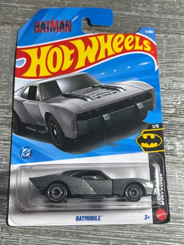 Hot Wheels- Batmobile