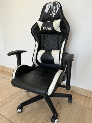 Cadeira Gamer Snake - reclinável - ótimo estado.