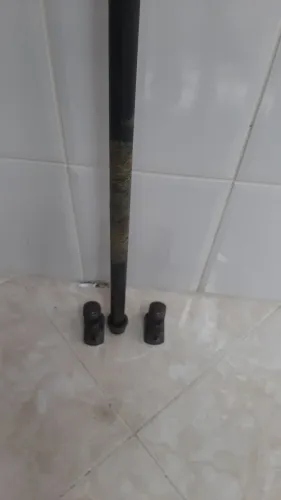 Varão de alumínio 2 metros com suporte