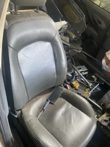 Banco de Carro em Couro - fiat Punto