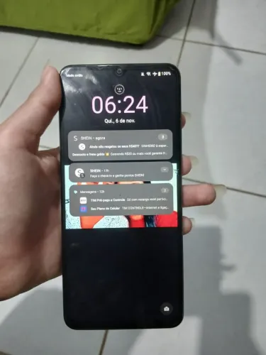 Realme note 64 semi novo 