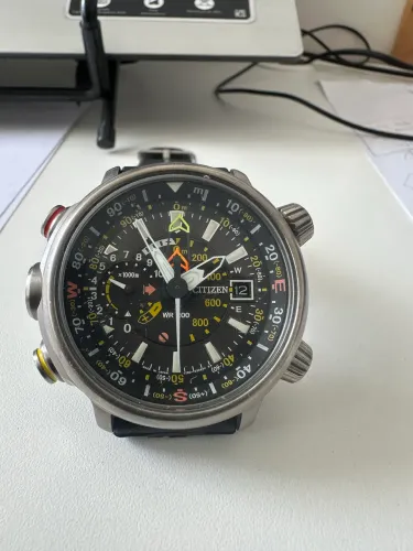 Vendo citizen Altichron eco-drive