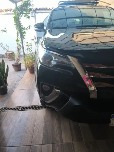 Toyota Hilux SW4 SRX 4X4 2.8 TDI 16V Dies. Aut. 2017
