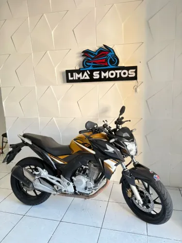 VENDO OU TROCO HONDA CB TWISTER 250 2019/20 ( LIMAS MOTOS)