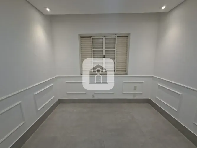 Sala comercial para locação no bairro Morada da Colina