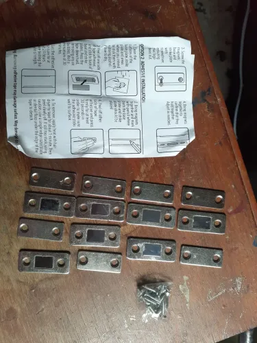 Peça pra móveis imã de portas